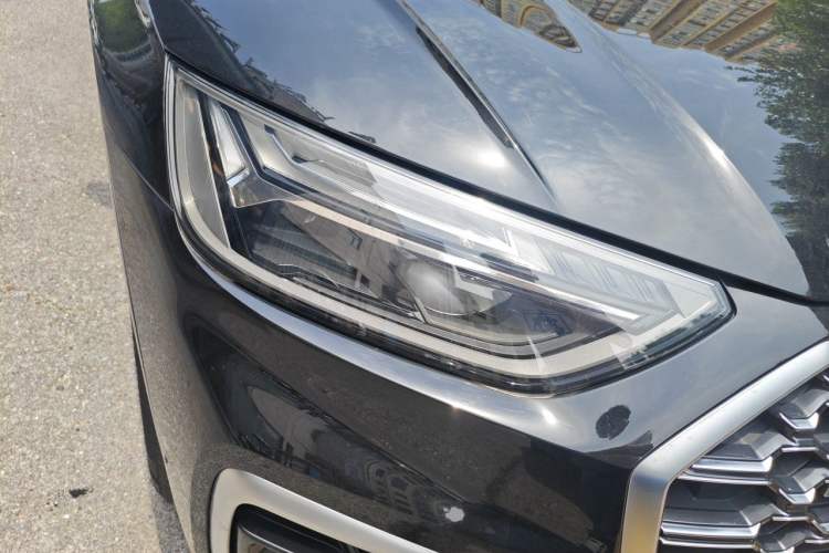 Used Audi Q5L 2022 40T Fashionable and Dynamic Model Right Front Headlight
