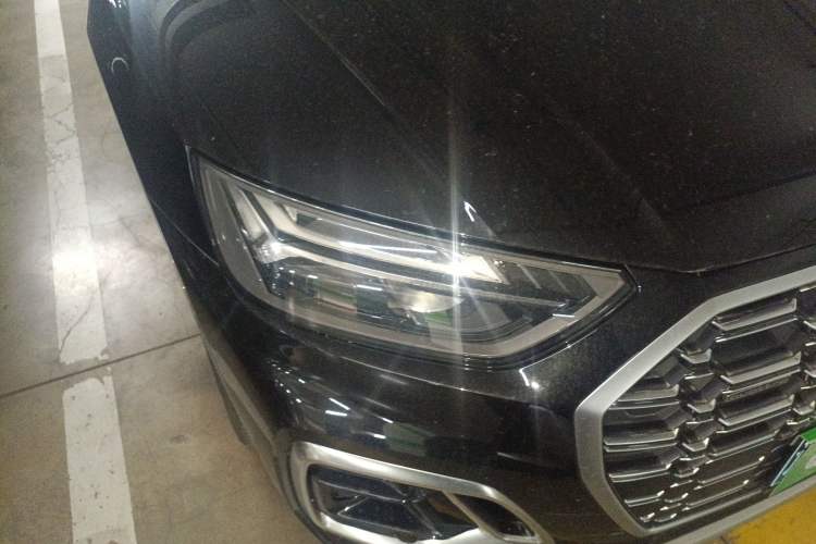 Used Audi Q5L 2022 40T Fashionable and Dynamic Model Right Front Headlight