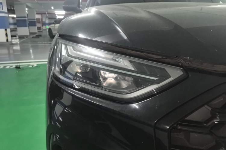 Used Audi Q5L 2022 Updated 45T Luxury Dynamic Version Right Front Headlight