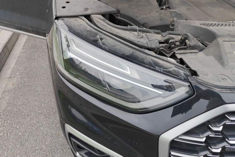 Used Audi Q5L 2022 40T Luxury Dynamic Model Right Front Headlight