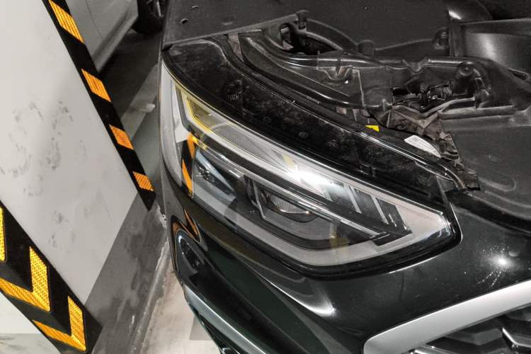 Used Audi Q5L 2022 Updated 45T Luxury Dynamic Version Right Front Headlight