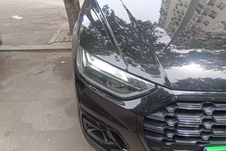 Used Audi Q5L 2022 40T Fashionable and Dynamic Model Right Front Headlight