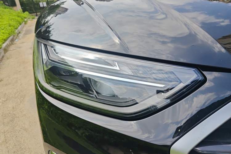 Used Audi Q5L 2022 Updated Version 40T Luxury Elegant Edition Right Front Headlight