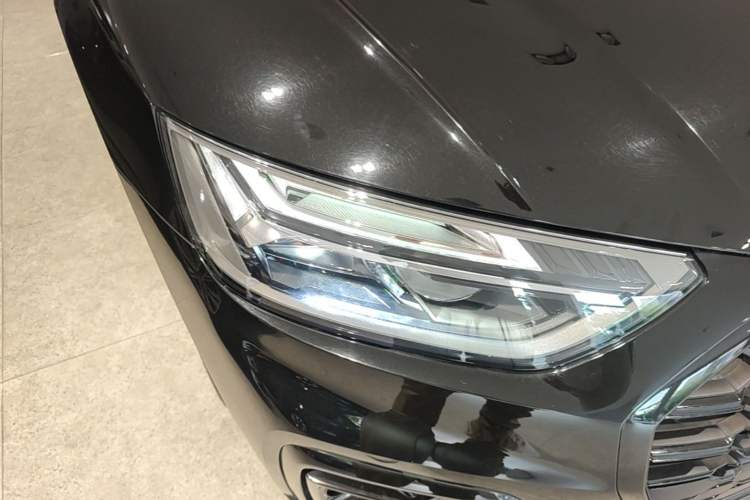 Used Audi Q5L 2022 Updated 45T Luxury Dynamic Version Right Front Headlight