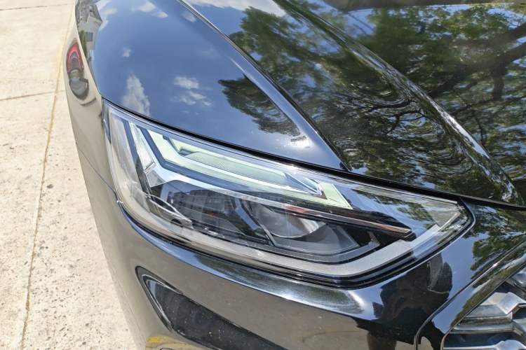 Used Audi Q5L 2022 40T RS Package Performance Model Right Front Headlight