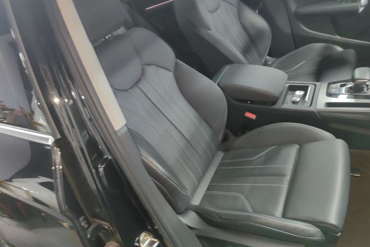 Used Audi Q5L 2022 45T Luxury Dynamic Model Right Front Seat