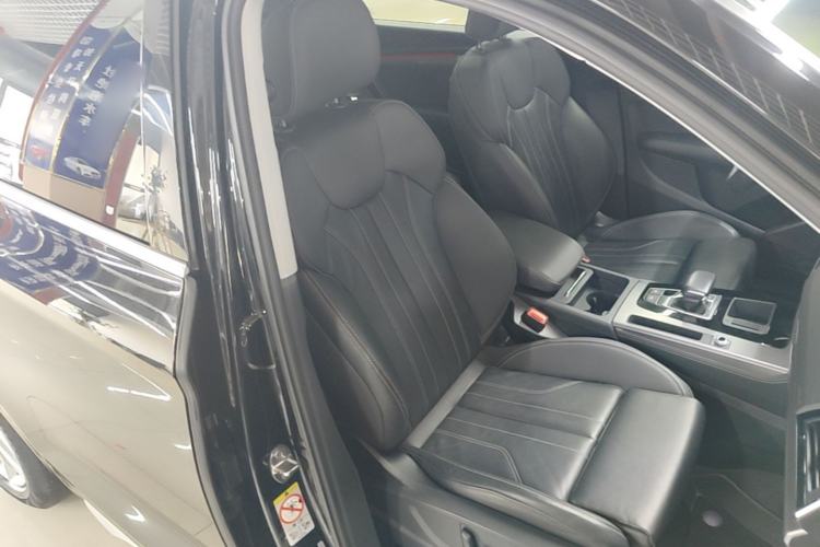 Used Audi Q5L 2022 40T Luxury Dynamic Model Right Front Seat