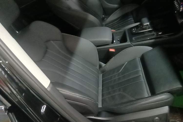 Used Audi Q5L 2022 40T Luxury Dynamic Model Right Front Seat