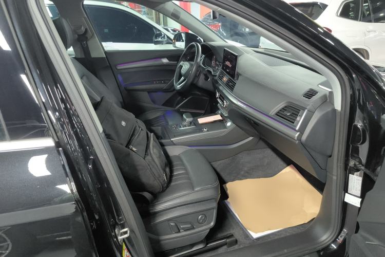 Used Audi Q5L 2022 45T Luxury Dynamic Model Right Front Seat
