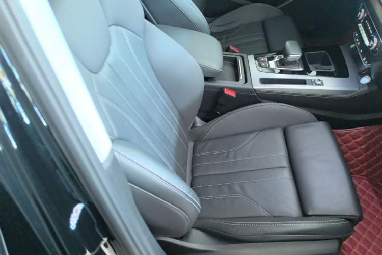 Used Audi Q5L 2022 40T Fashionable and Dynamic Model Right Front Seat