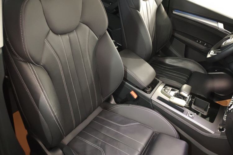 Used Audi Q5L 2022 40T Luxury Dynamic Model Right Front Seat