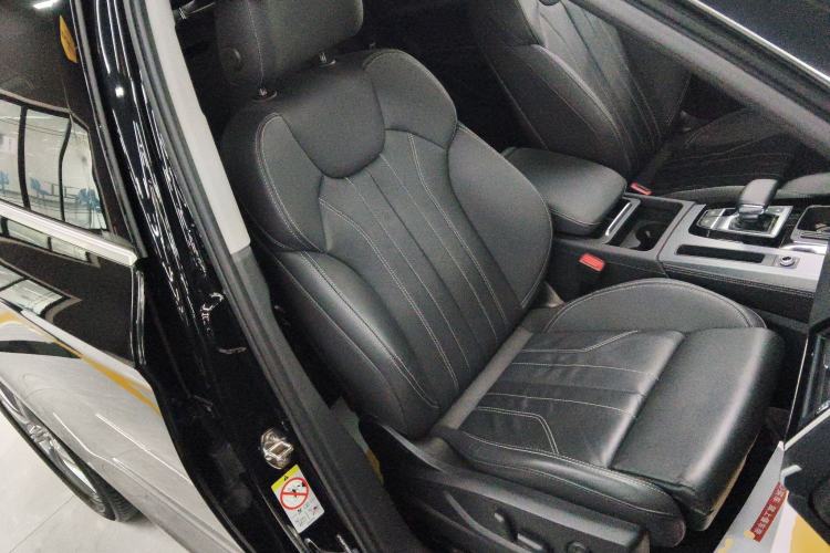 Used Audi Q5L 2022 40T Fashionable and Dynamic Model Right Front Seat