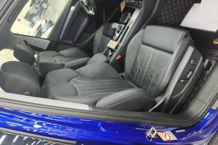 Used Audi Q5L 2022 45T Luxury Dynamic Model Right Front Seat