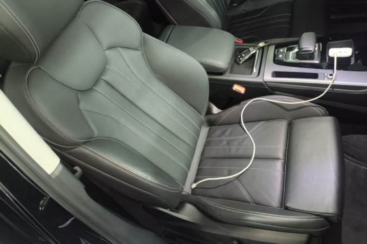 Used Audi Q5L 2022 Updated Version 40T Luxury Elegant Edition Right Front Seat