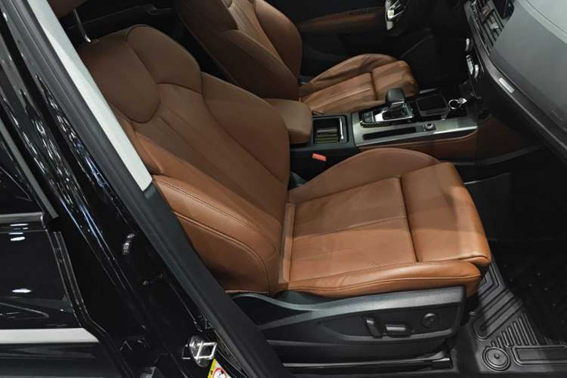 Used Audi Q5L 2022 40T Fashionable and Dynamic Model Right Front Seat