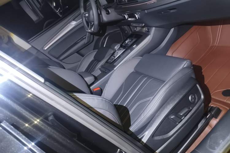 Used Audi Q5L 2022 Updated 45T Luxury Dynamic Version Right Front Seat