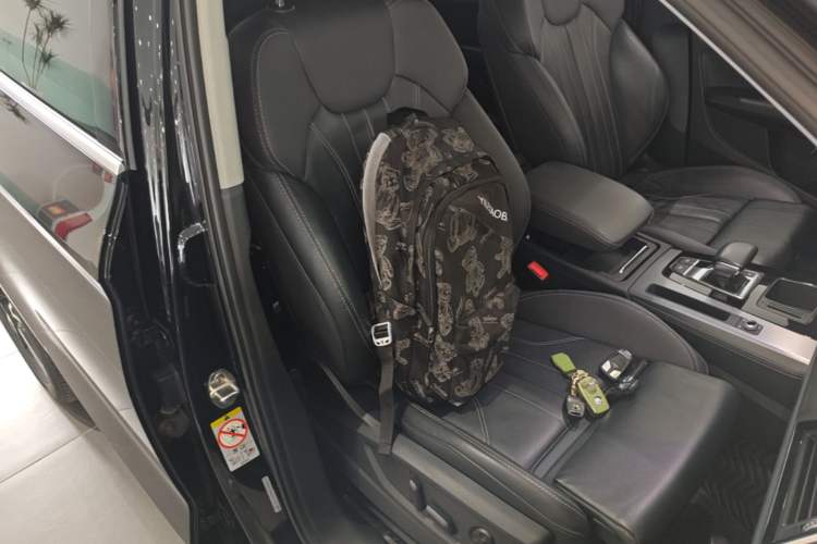 Used Audi Q5L 2022 40T Fashionable and Dynamic Model Right Front Seat