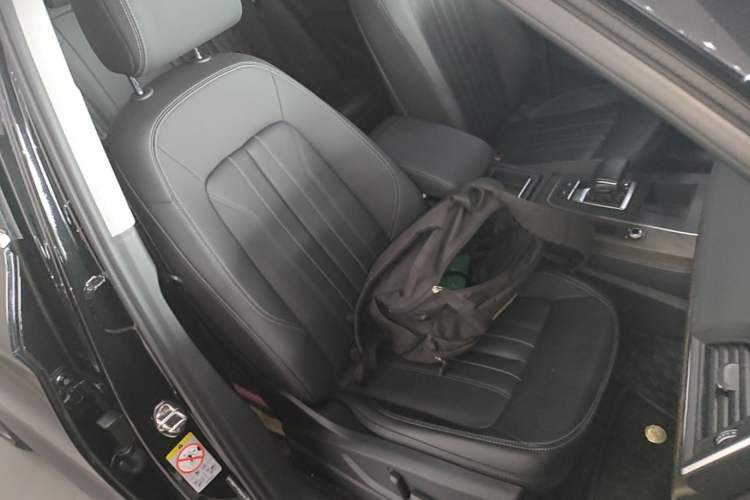 Used Audi Q5L 2022 Updated Version 45T Luxury Prestige Edition Right Front Seat
