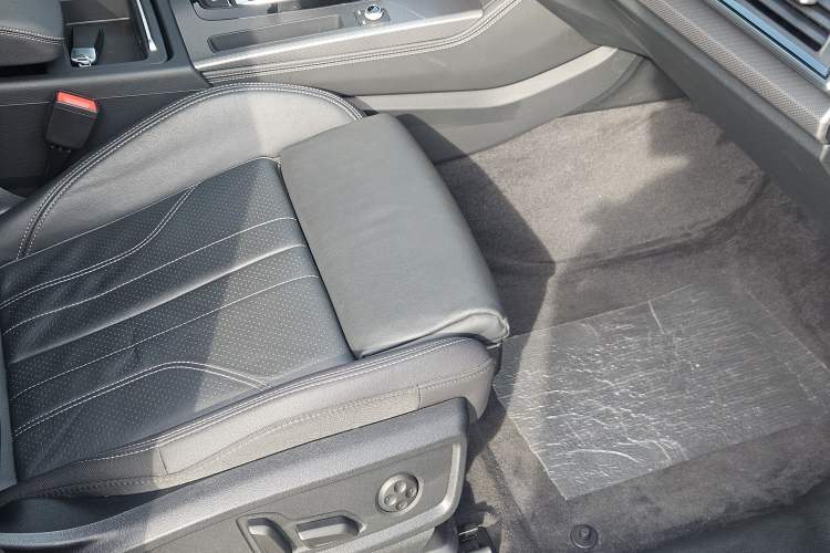 Used Audi Q5L 2022 40T Fashionable and Dynamic Model Right Front Seat