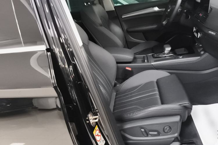 Used Audi Q5L 2022 40T Luxury Dynamic Model Right Front Seat