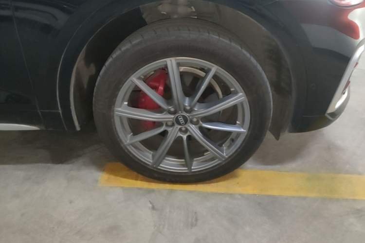 Used Audi Q5L 2022 40T Luxury Dynamic Model Right Front Wheel Hub
