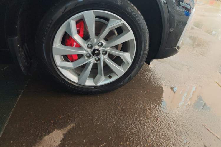 Used Audi Q5L 2022 Updated 40T Luxury Dynamic Edition Right Front Wheel Hub