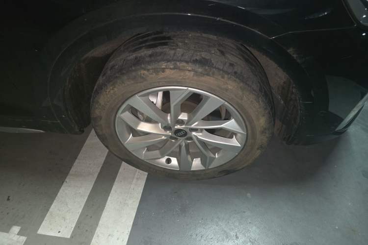 Used Audi Q5L 2022 Updated 40T Luxury Dynamic Edition Right Front Wheel Hub