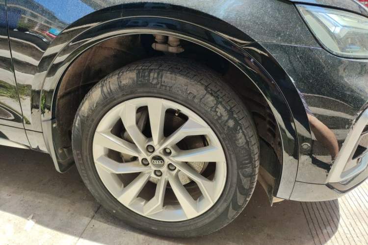 Used Audi Q5L 2022 Updated 40T Luxury Dynamic Edition Right Front Wheel Hub