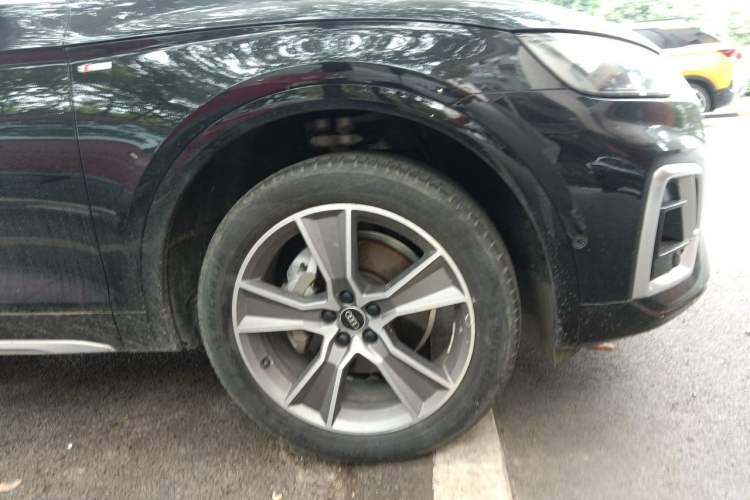 Used Audi Q5L 2022 Updated 45T Luxury Dynamic Version Right Front Wheel Hub