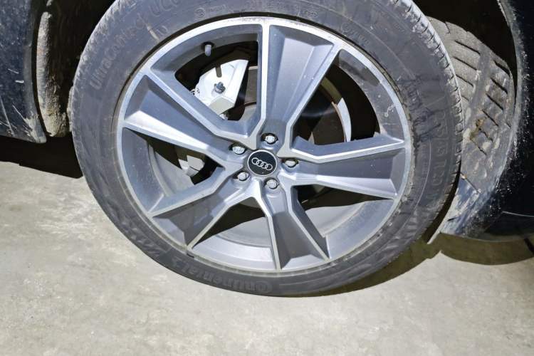 Used Audi Q5L 2022 45T Luxury Dynamic Model Right Front Wheel Hub