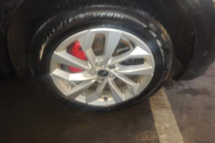 Used Audi Q5L 2022 Updated 40T Luxury Dynamic Edition Right Front Wheel Hub