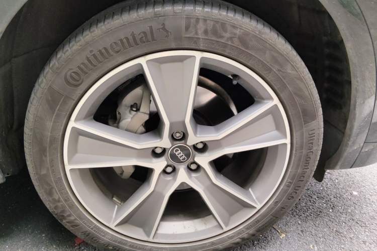 Used Audi Q5L 2022 45T Luxury Dynamic Model Right Front Wheel Hub