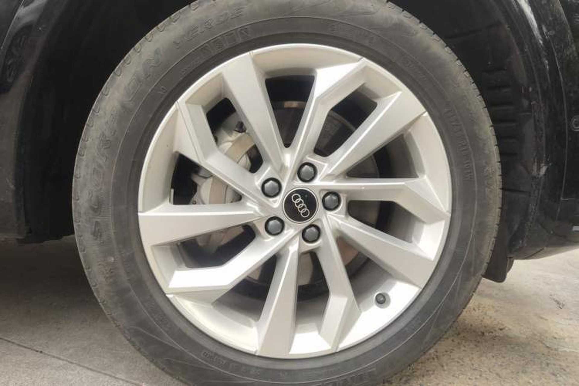 Used Audi Q5L 2022 Updated 40T Luxury Dynamic Edition Right Front Wheel Hub