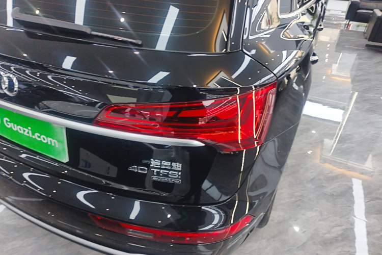 Used Audi Q5L 2022 Updated 40T Luxury Dynamic Edition Right Rear Taillight