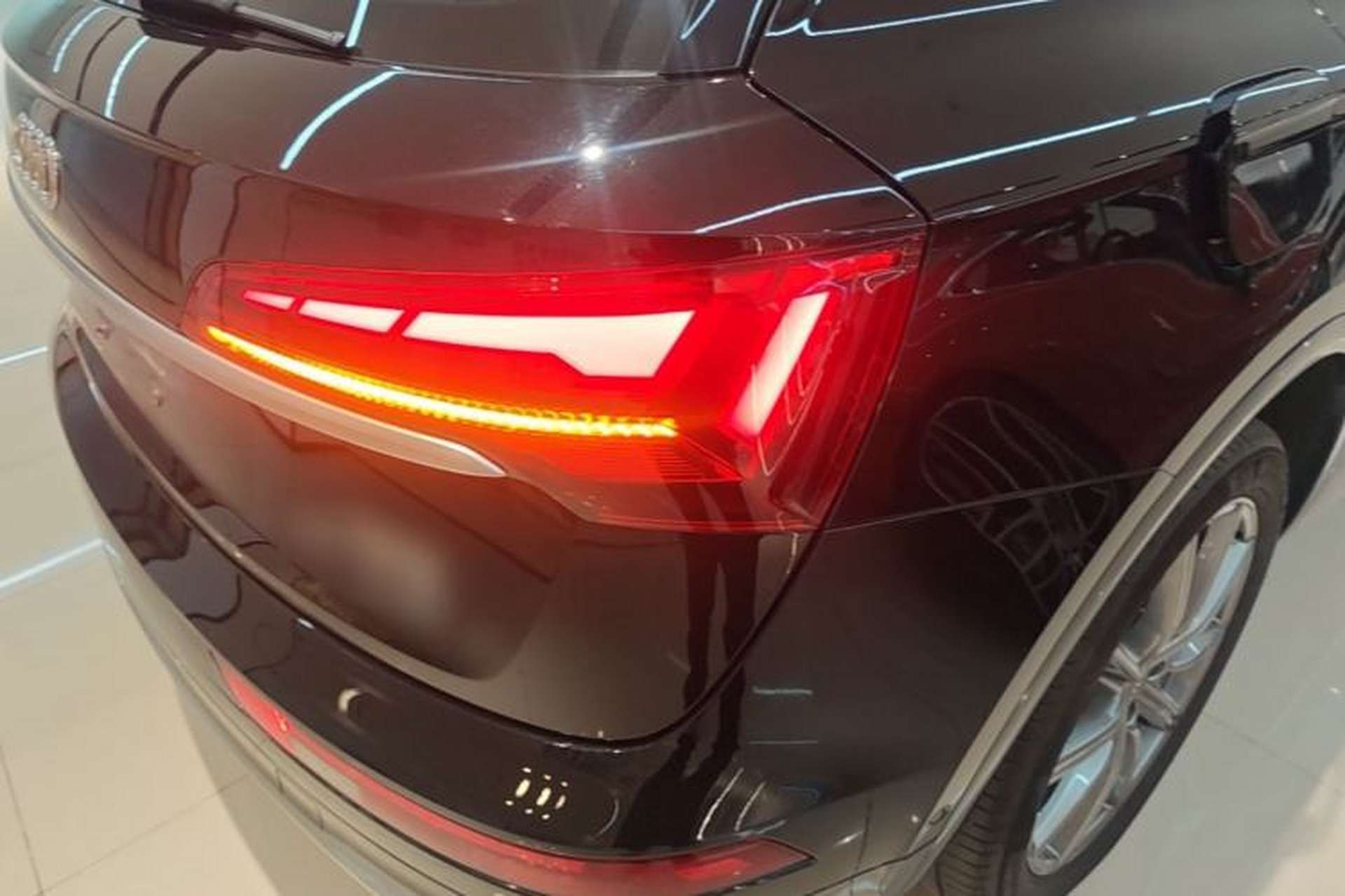 Used Audi Q5L 2022 Updated 40T Luxury Dynamic Edition Right Rear Taillight