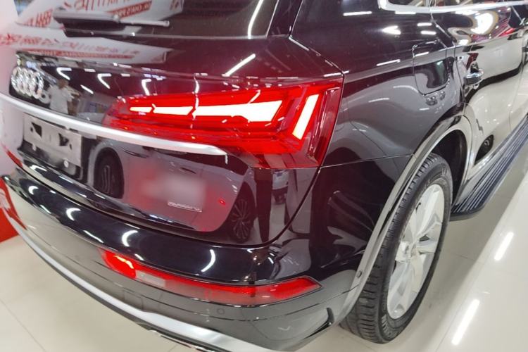 Used Audi Q5L 2022 Updated 40T Luxury Dynamic Edition Right Rear Taillight