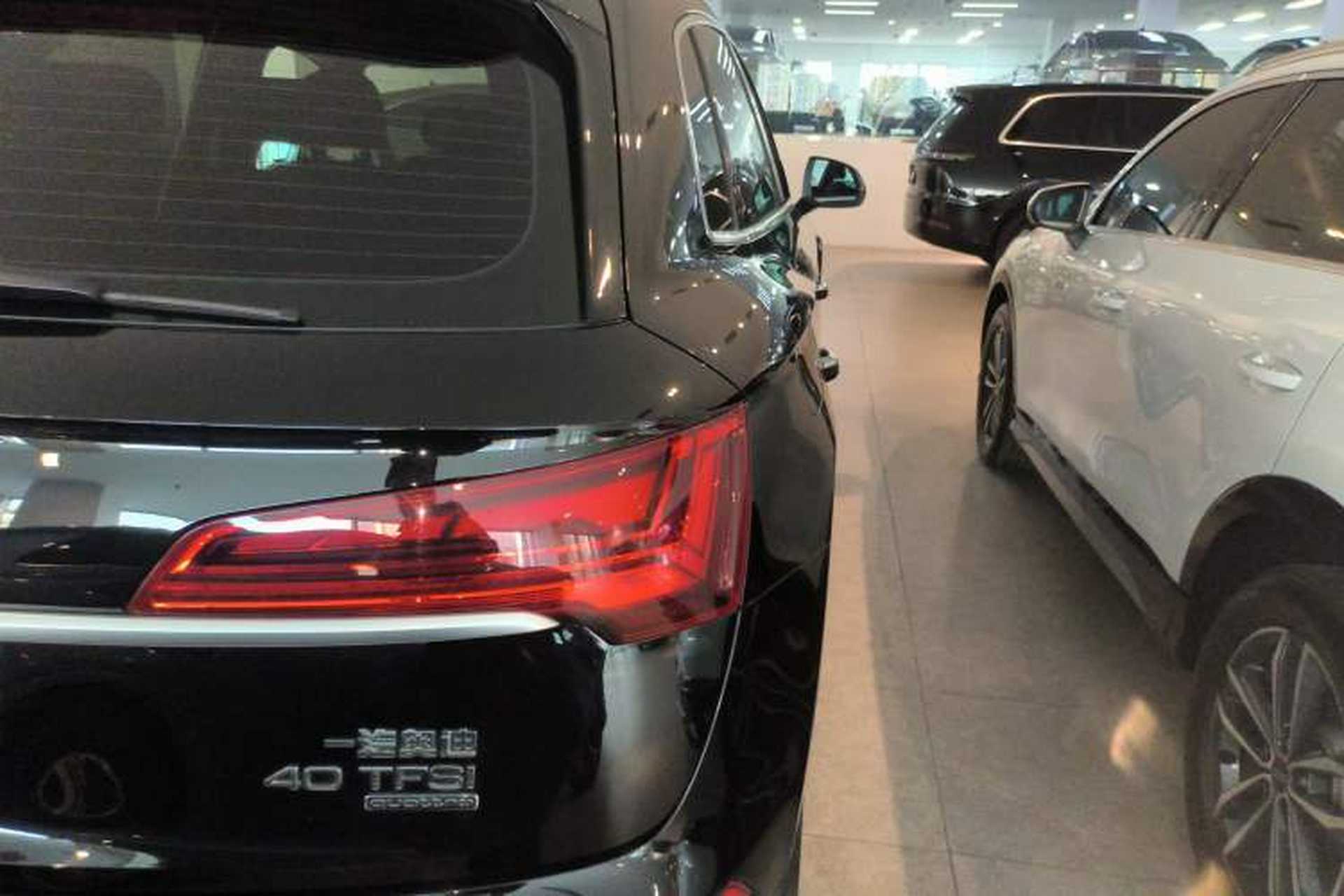 Used Audi Q5L 2022 40T Luxury Elegant Model Right Rear Taillight