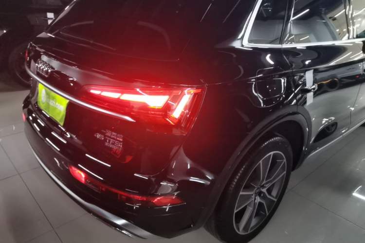 Used Audi Q5L 2022 Updated 45T Luxury Dynamic Version Right Rear Taillight