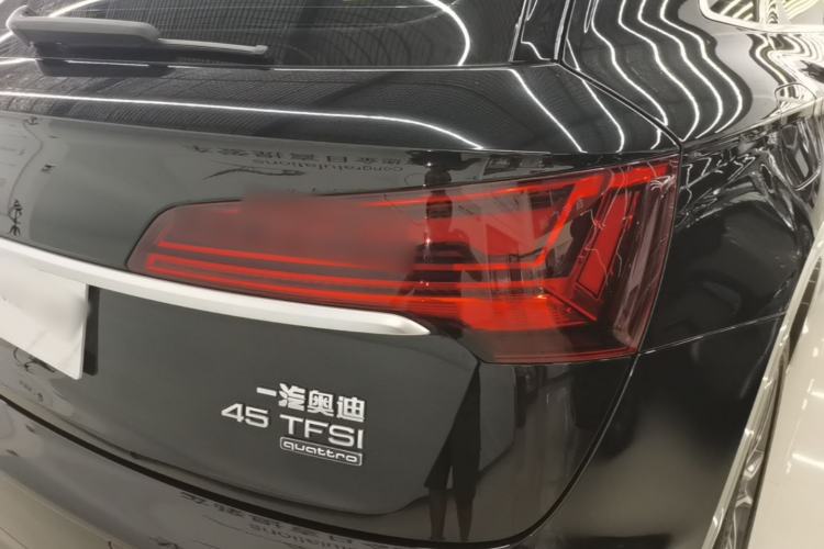 Used Audi Q5L 2022 Updated 45T Luxury Dynamic Version Right Rear Taillight