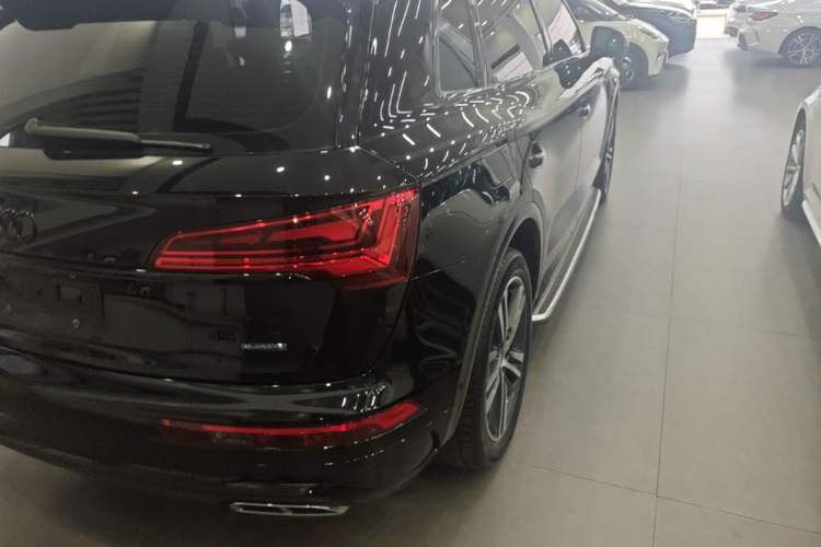 Used Audi Q5L 2022 Updated 45T Prestige Dynamic Edition Right Rear Taillight