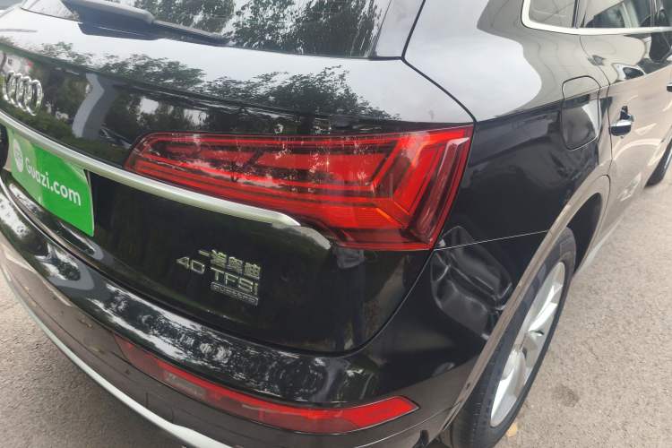 Used Audi Q5L 2022 40T Luxury Dynamic Model Right Rear Taillight