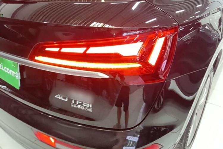 Used Audi Q5L 2022 40T Fashionable and Dynamic Model Right Rear Taillight