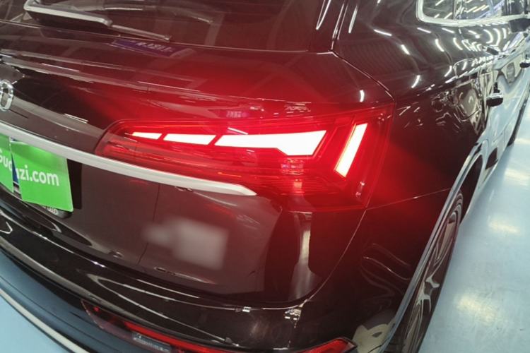 Used Audi Q5L 2022 45T Luxury Dynamic Model Right Rear Taillight