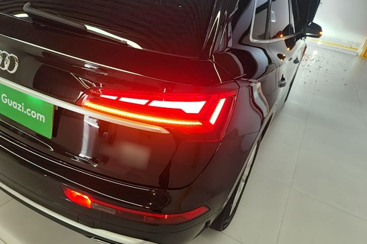 Used Audi Q5L 2022 Updated 40T Luxury Dynamic Edition Right Rear Taillight