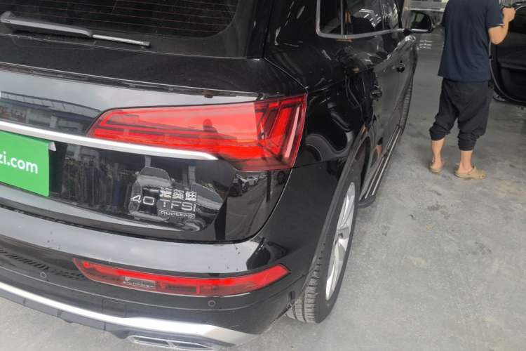 Used Audi Q5L 2022 40T Luxury Dynamic Model Right Rear Taillight