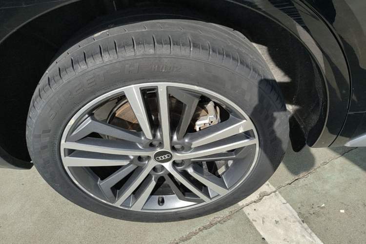 Used Audi Q5L 2022 40T Luxury Dynamic Model Right Rear Wheel Hub
