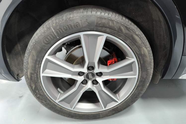 Used Audi Q5L 2022 45T Luxury Dynamic Model Right Rear Wheel Hub