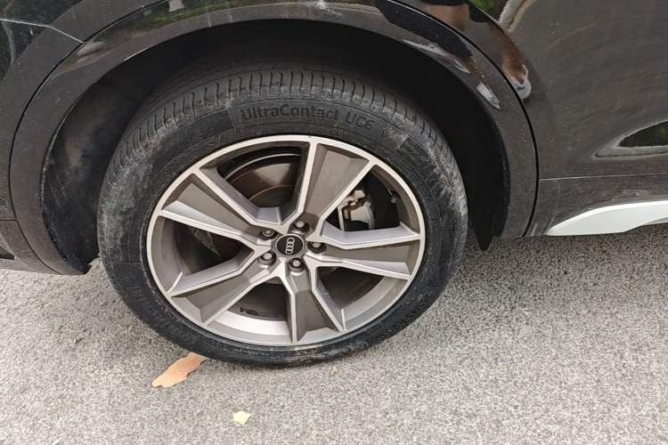 Used Audi Q5L 2022 Updated 45T Luxury Dynamic Version Right Rear Wheel Hub