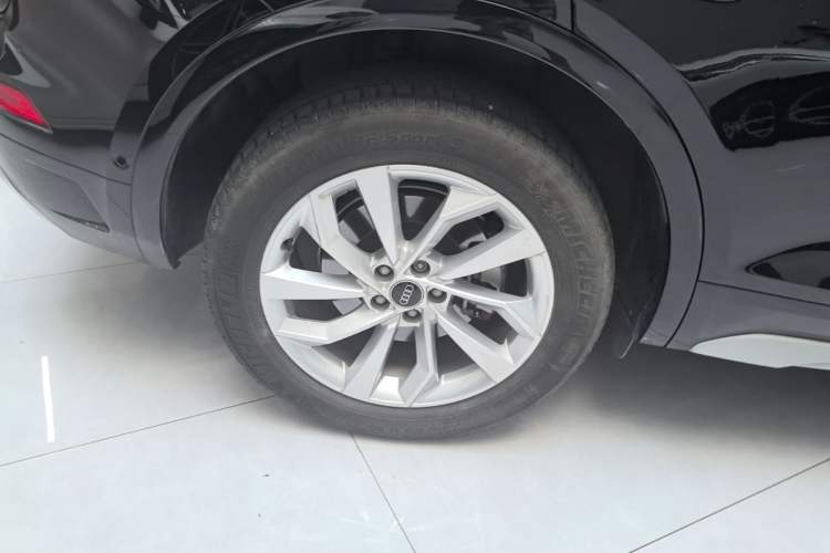 Used Audi Q5L 2022 40T Luxury Dynamic Model Right Rear Wheel Hub