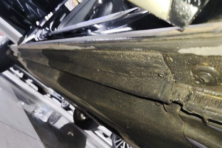 Used Audi Q5L 2022 Updated 40T Luxury Dynamic Edition Right Side Sill